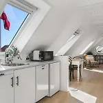 4 Bedroom Beautiful In *