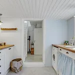 Vakantiehuis 4 Bedroom Beautiful In